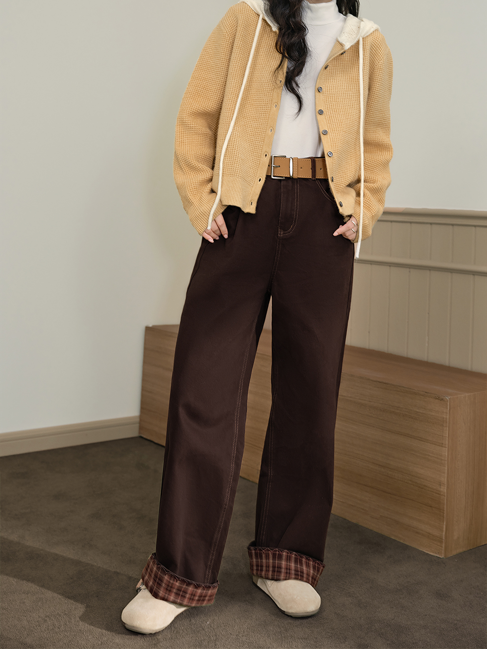 Folded Scallop Hem Jeans