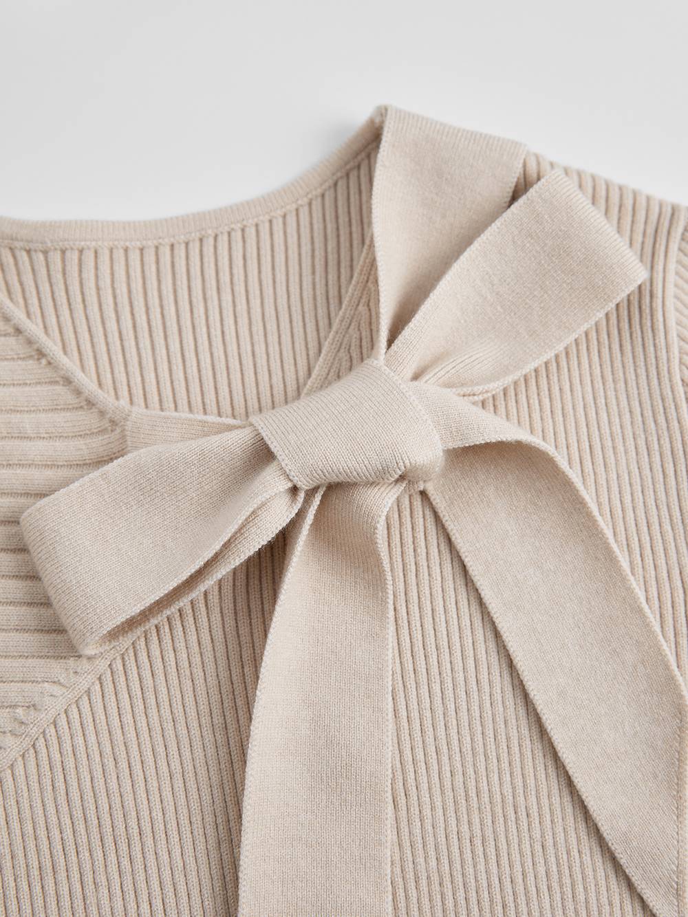 Ribbon Tie Neck Knit Dress