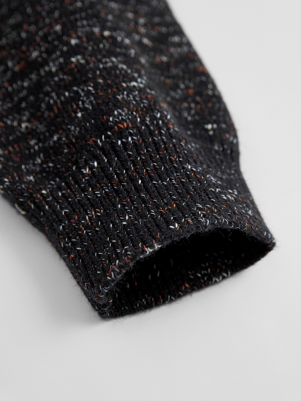 Bow Necklace Sweater