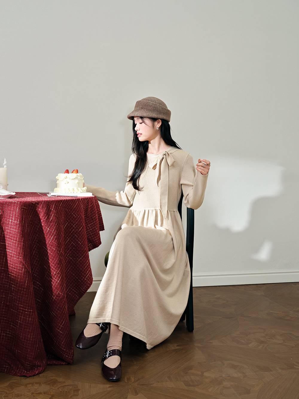 Ribbon Tie Neck Knit Dress