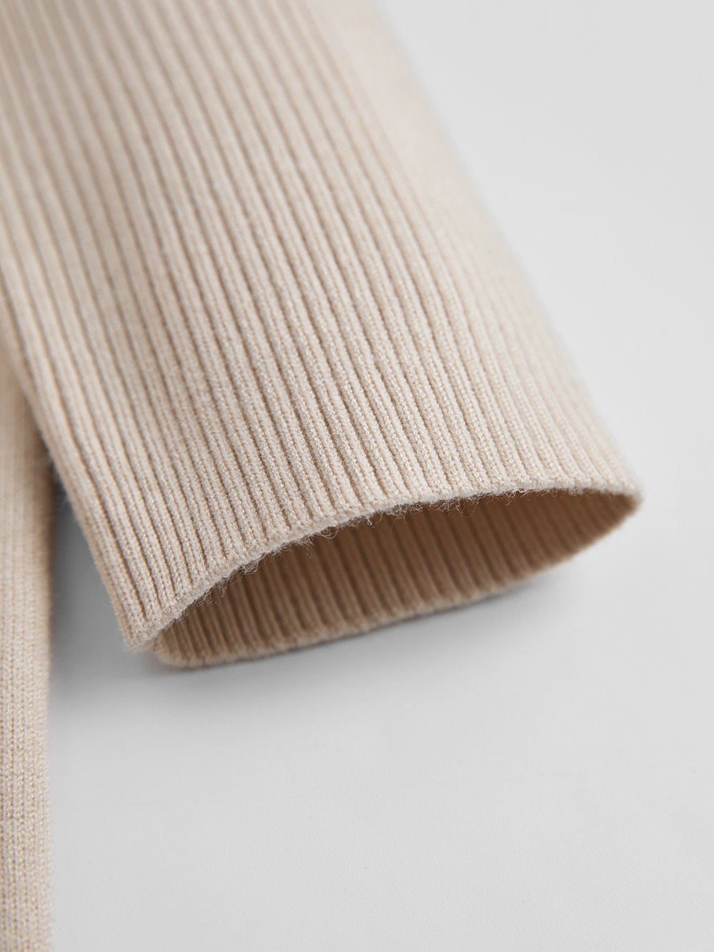 Ribbon Tie Neck Knit Dress