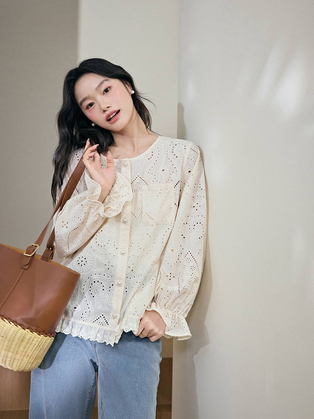 Broderie Blouse